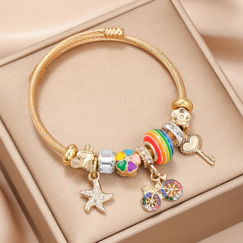 Pendentif vélo coloré pour bracelet d'enfance