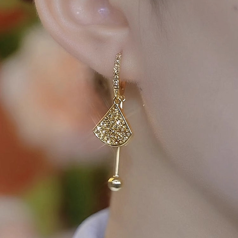 Boucle d'oreille demi lune doré - Shayning™ 🟣✨