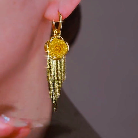 Boucles d'oreilles Fleures à pompons élégantes