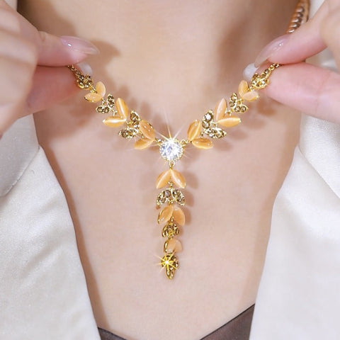 Collier à pompon en zircon pour femme, chaîne de pull polyvalente