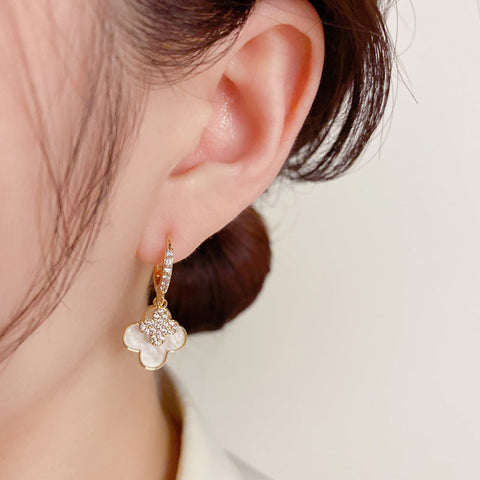 Four-Leaf Flower Earrings Exquisite Design Elegant Earrings For Women