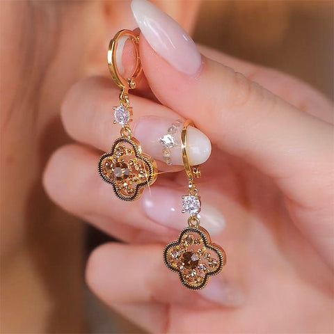 Light Luxury Coffee-Colored Zircon Four-Leaf Flower Earrings