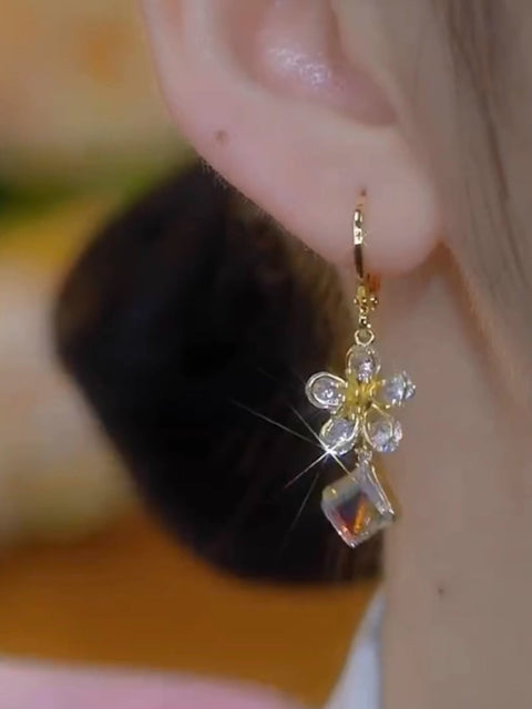 Five Petal Flower Zircon Silver Needle Earrings