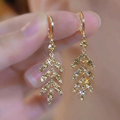 Boucles d'oreilles à pampilles en forme de feuille marron et diamant super brillant