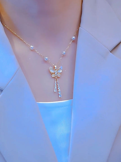 Temperament Light Luxury Butterfly Pearl Necklace Women's Collarbone Chain Necklace