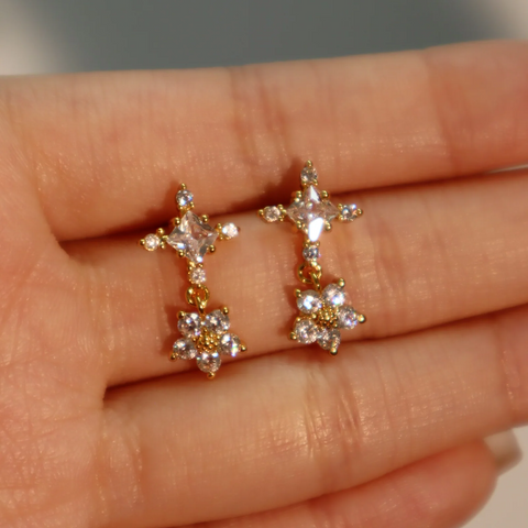 Boucles d'oreilles croix en diamant plaqué or