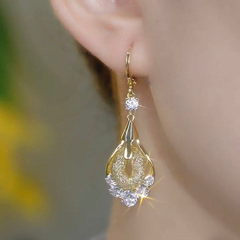Design Gold Wire Mesh Water Drop Diamond Earrings