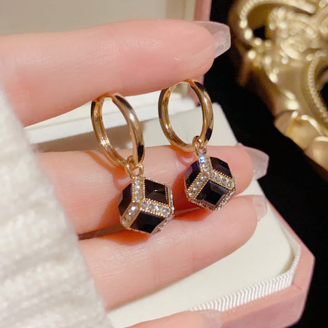 Fashionable Retro Diamond-Studded Square Metal Earrings For Women