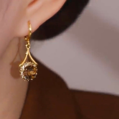 Boucles d'oreilles rondes élégantes pour femmes, ornées de micro-diamants bruns