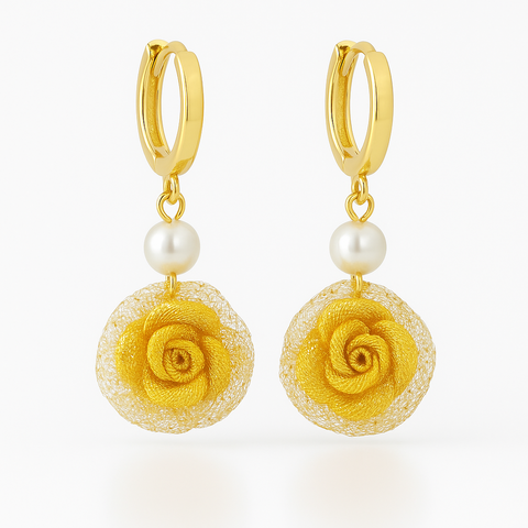 Boucles d'oreilles en forme de rose creuse dorée